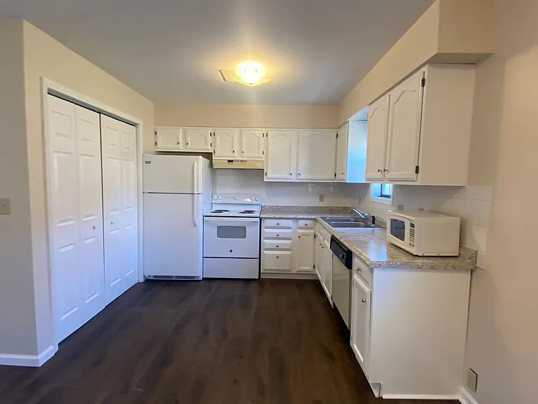 176 Vickie Lynn Ln — Photo 8
