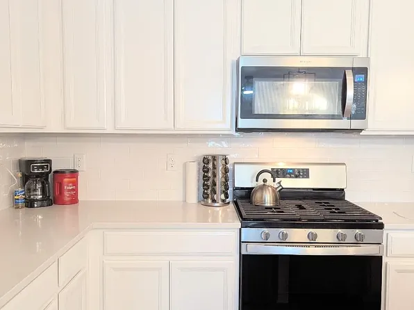 387 Courtfield Way, Castle Pines, CO 80108