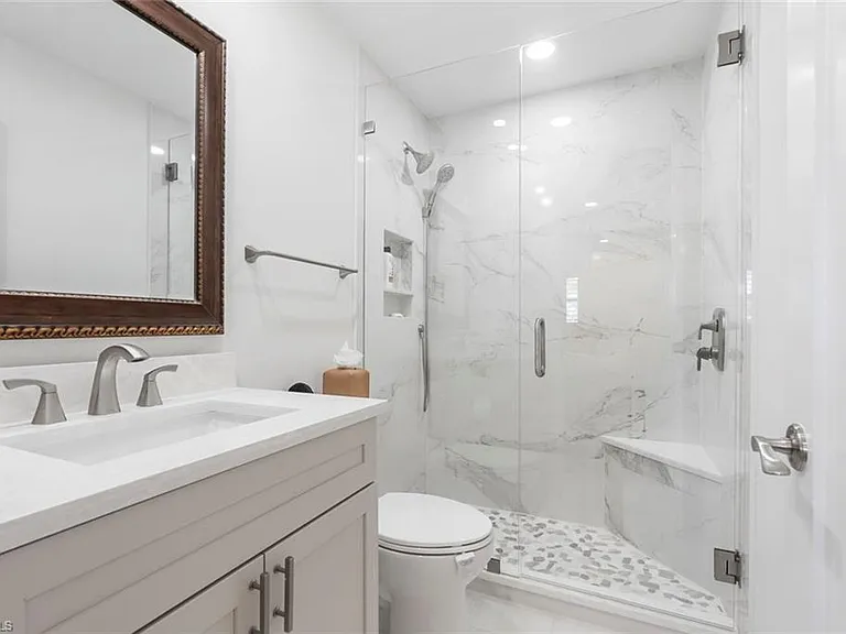 1910 Gulf Shore Blvd N #204 — Photo 24