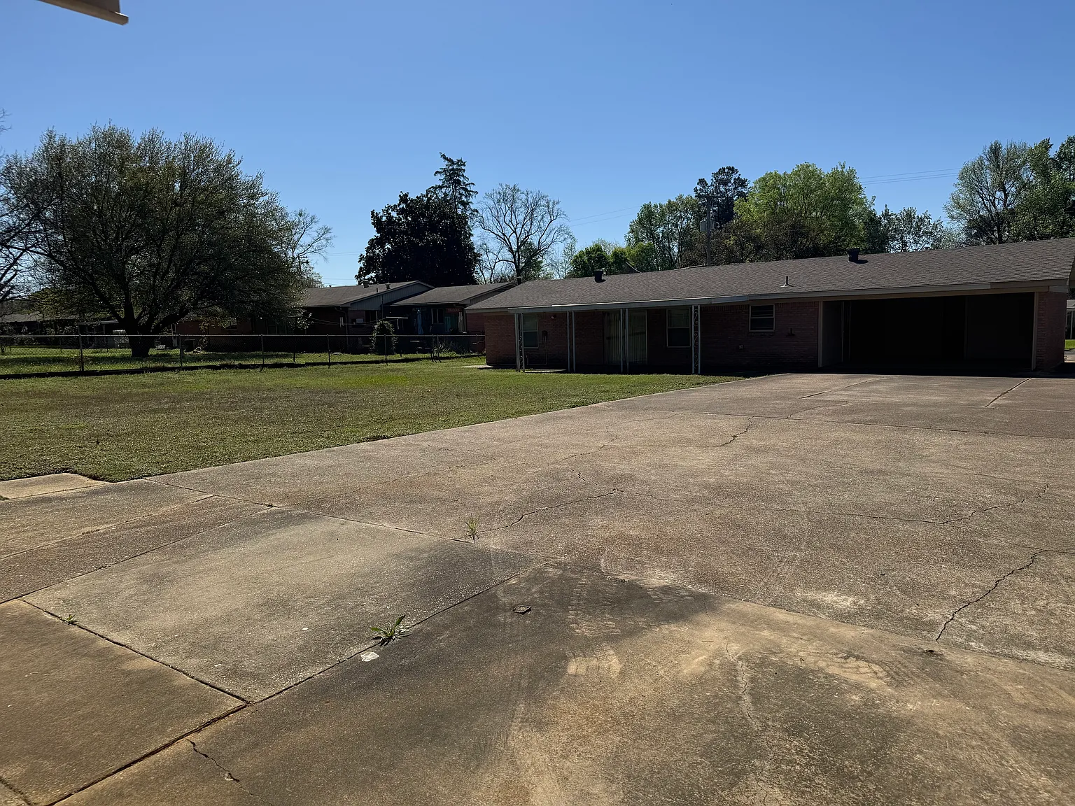 3 bed, 1440 sqft, $1,975 — Photo 4
