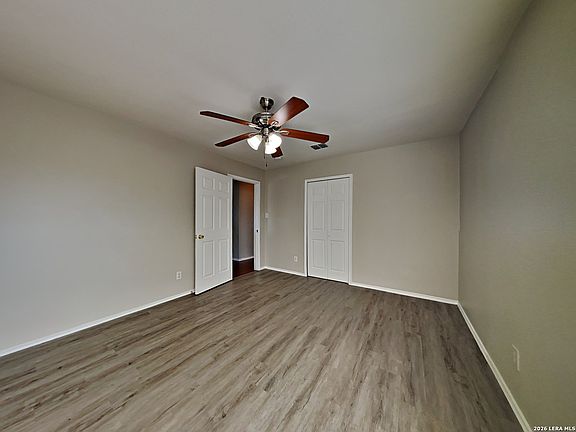 3rd image of 419 Cardinal Way