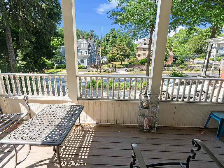 1 Franklin Pl #2 — Photo 18