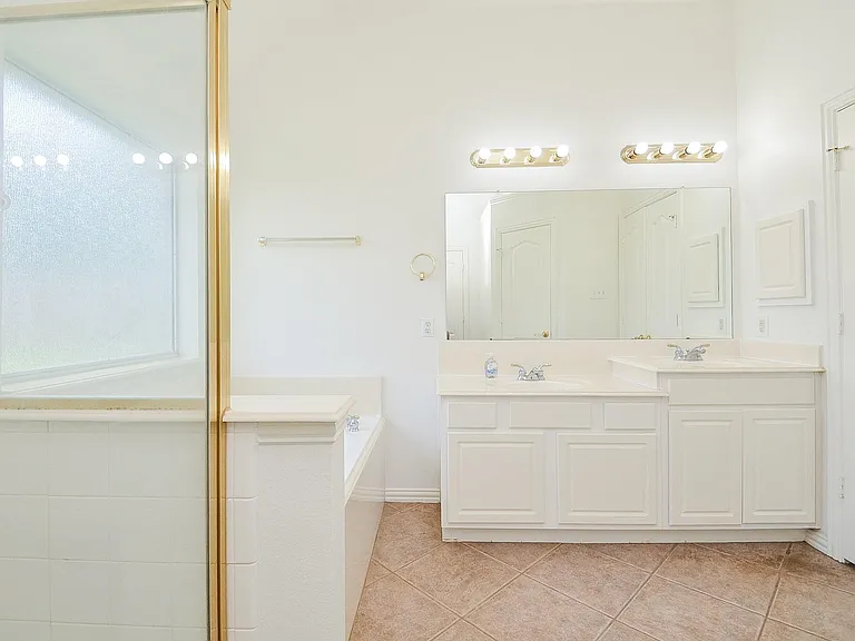 2607 Grand Plantation Ct — Photo 29