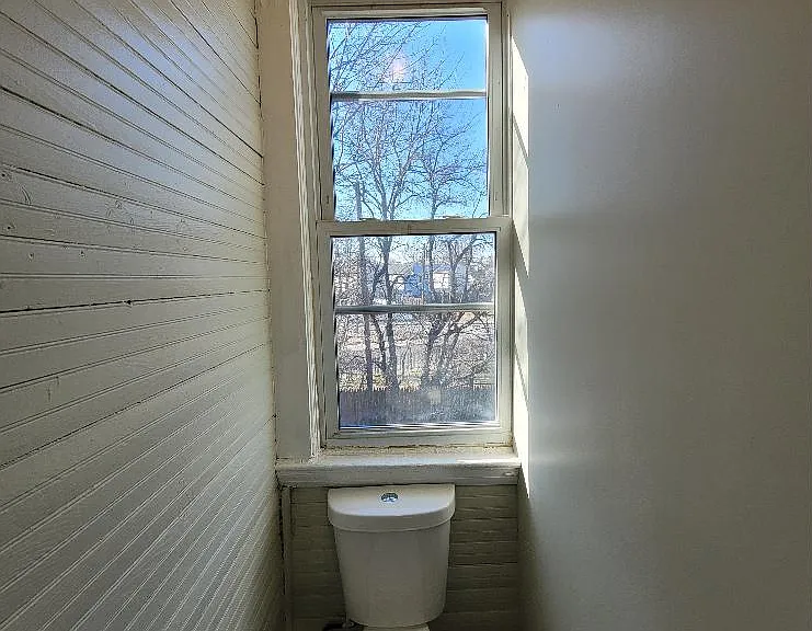 429 S 6th St #2 — Photo 7