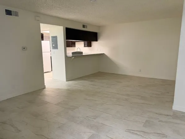 220 Bruce St APT C, Las Vegas, NV 89101