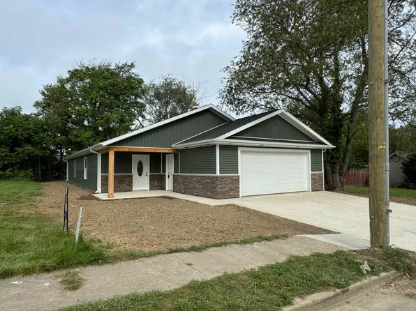 1206 Town St, Kendallville, IN 46755