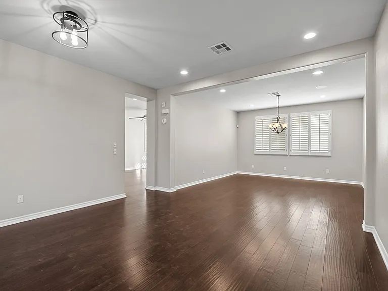 37200 Pergola Ter — Photo 17