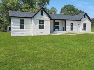 249 Amber Ln, Selmer, TN 38375
