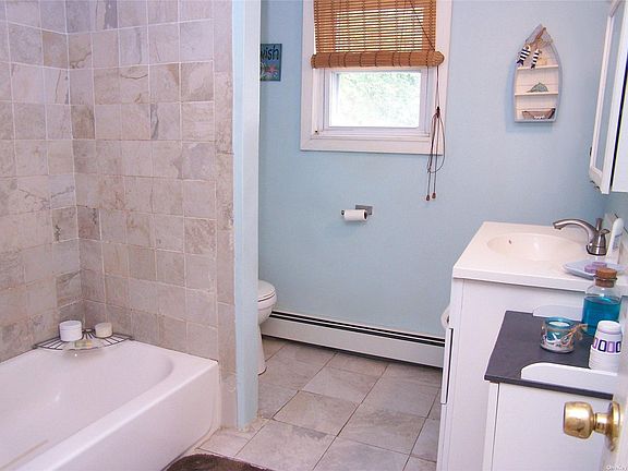4th image of 69 Ferndale Ave