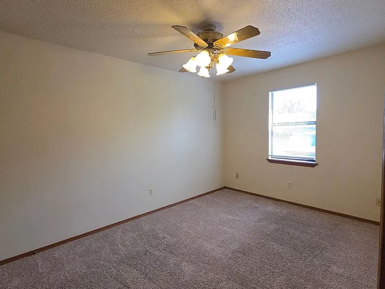 1208 S Frankfort Ave #A — Photo 7