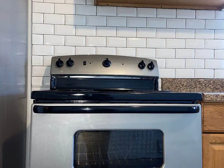 Stainless steel stove/oven