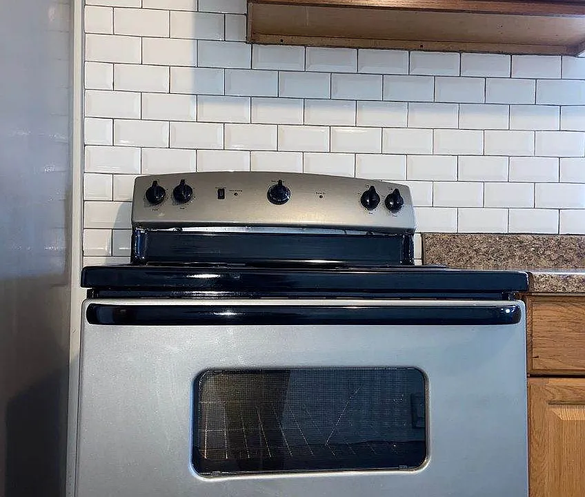 Stainless steel stove/oven