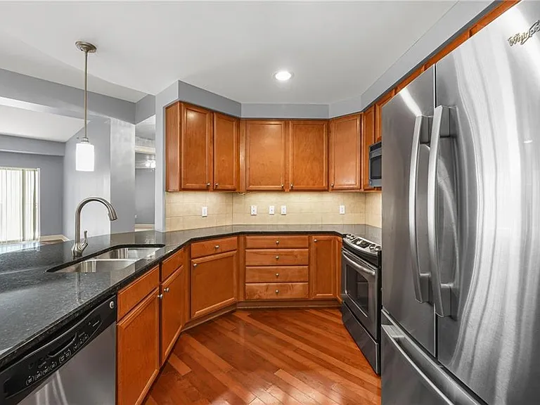 200 River Vista Dr #436 — Photo 4