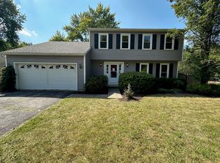 1313 Madison Ct, St Charles, IL