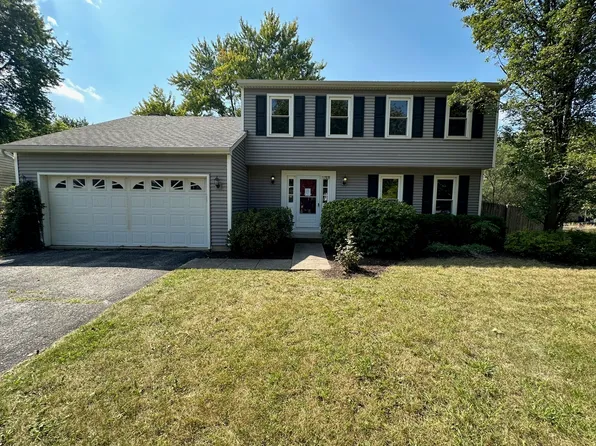 1313 Madison Ct, St Charles, IL 60174