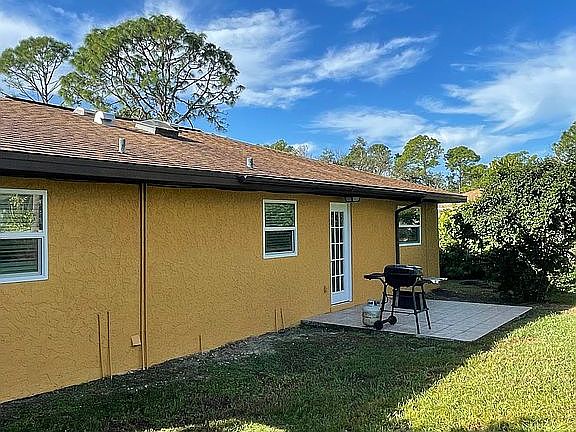 5th image of 2848 Yuma Ave