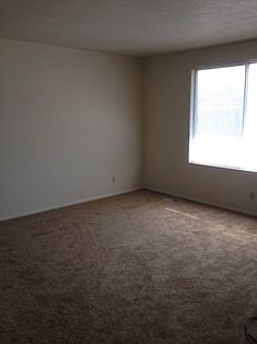 3rd image of 4258 W Stane Ave