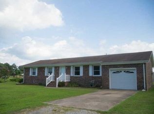 233 Ballahack Rd, Chesapeake, VA 23322