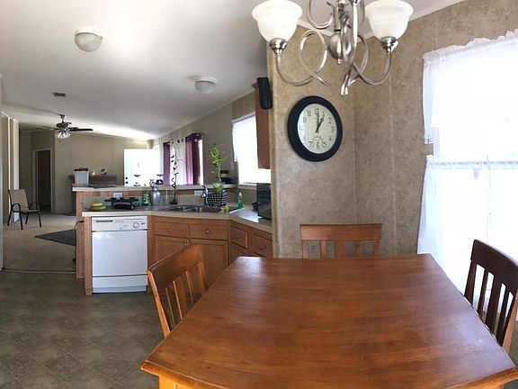 4th image of 205 Ellsworth Dr