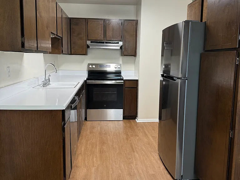 431 Alabama Ave — Photo 3
