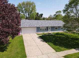 240 Oxford Rd, Lexington, OH 44904