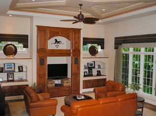 1600 E Juniper Way, Hartland, WI 53029