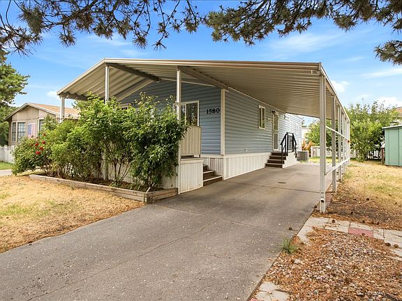 3rd image of 1580 W Indian Summer Dr