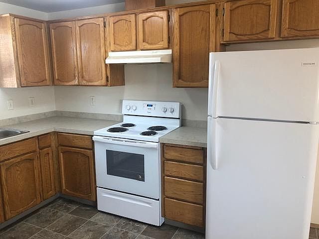 2nd image of 3115 NE 62nd Ave APT A