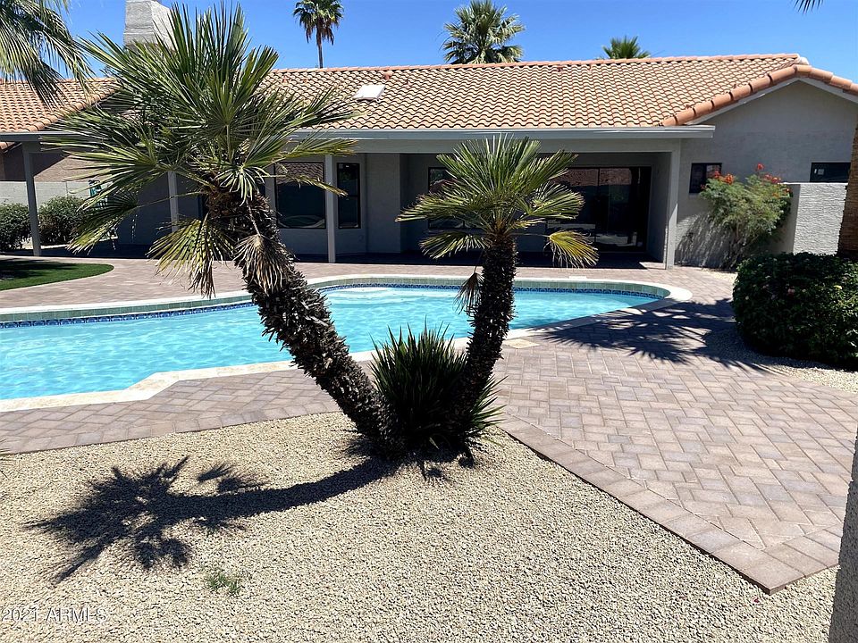 2nd image of 5715 E Campo Bello Dr