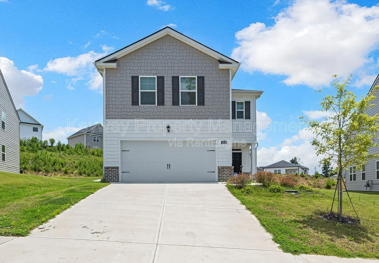 4 bed, 3.0 bath, 2176 sqft, $2,100 — Photo 2