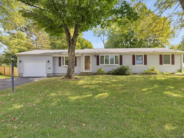 7 Palm Road, Enfield, CT 06082