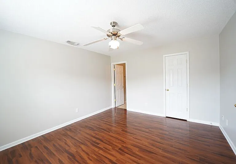 134 Mustang Dr — Photo 22
