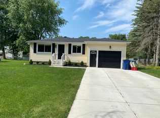 60 Altair Dr, Getzville, NY 14068