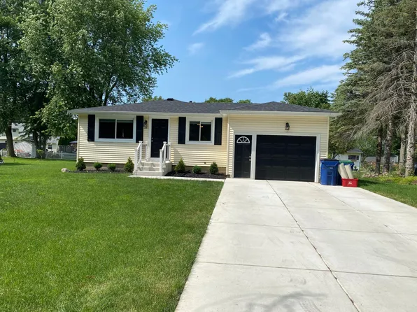 60 Altair Dr, Getzville, NY 14068