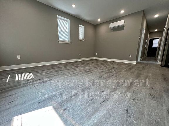 3rd image of 1813 S 23rd St #1