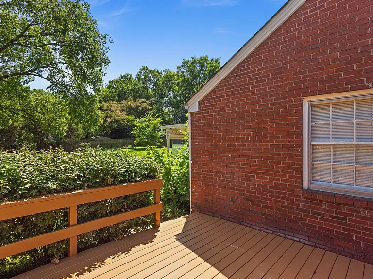 1001 Horseshoe Dr — Photo 40