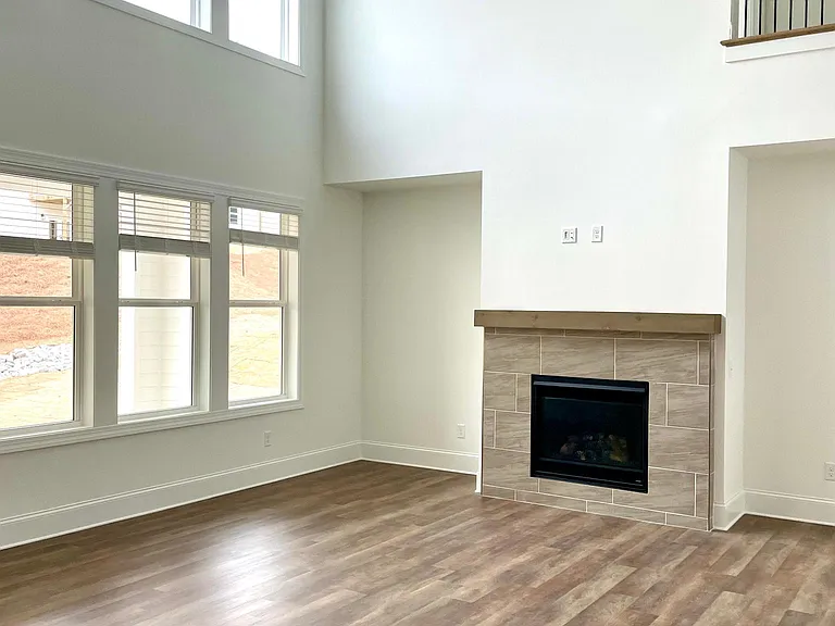 375 Tillman Pass — Photo 12