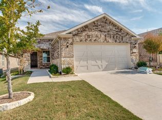 7613 Heritage Dr, Aubrey, TX 76227