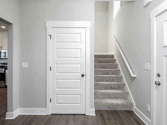4th image of 7311 Wind Stone Dr