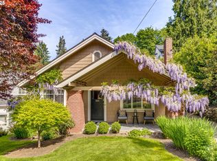2748 SW Old Orchard Rd, Portland, OR 97201