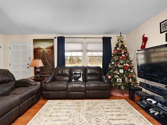 5th image of 24510 Clareshire Dr #7-I