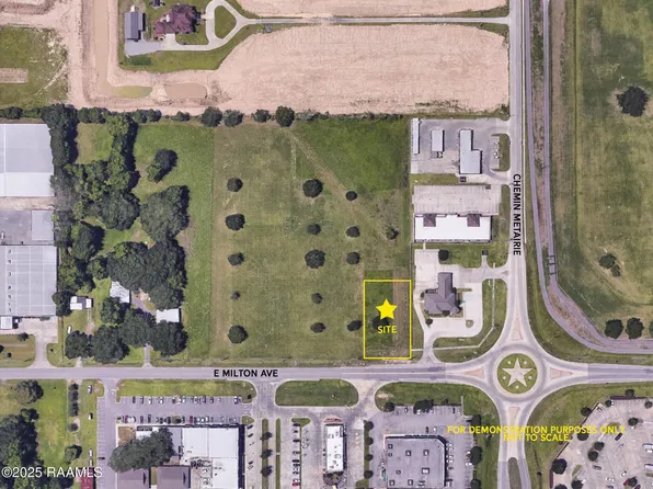 100 Overhead Dr, Youngsville, LA 70592