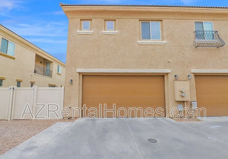 1367 S Country Club Dr #1251 — Photo 2