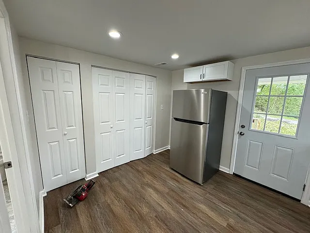 909 Foster Rd #B1 — Photo 21