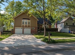 1013 S Kenwood St, Olathe, KS 66062
