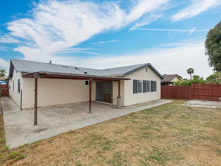 11355 Camarosa Cir — Photo 23