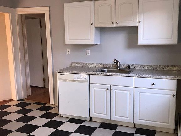 New Kitchen Dishwasher/Gas Stove/ Fridge