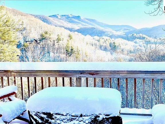 4th image of 731 River Run