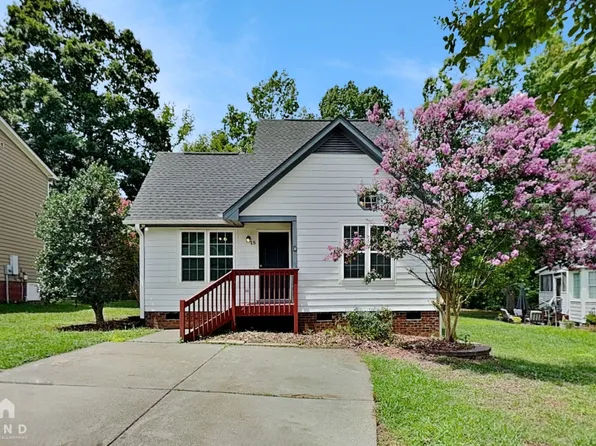 15 Jenee Ln, Durham, NC 27703