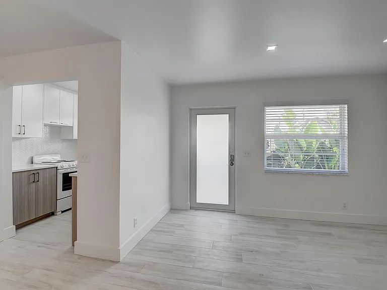 502 N H St #4 — Photo 6